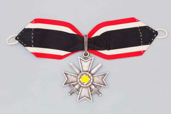 Ritterkreuz des Kriegsverdienstkreuzes mit Schwertern - photo 1