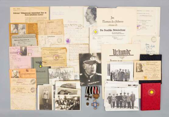 Dokumente und Fotos aus einem Soldatennachlass WK I+II - Foto 1