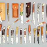 Konvolut von jagdlichen Taschenmesser verschiedenster Art und Etuis - фото 1