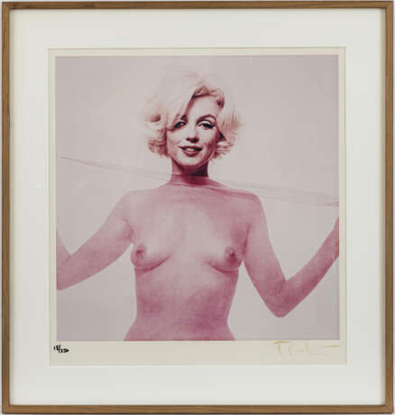Bert (Bertram) Stern. Marilyn Monroe, Last Sitting "Not Bad for 36!". 1962 - photo 1