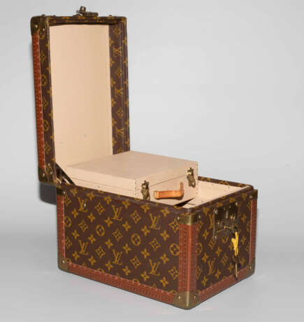 Louis Vuitton, Beauty case "Boîte flacons" - photo 17