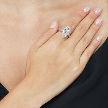 VAN CLEEF & ARPELS DIAMOND RING - photo 2