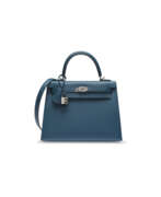 Sac à main. A LIMITED EDITION VERT BOSPHORE &amp; BLEU ORAGE MADAME LEATHER VERSO SELLIER KELLY 25 WITH PALLADIUM HARDWARE