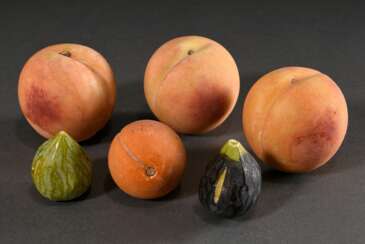 6 Diverse Teile Steinobst „Pfirsiche, Feigen und Aprikose“, naturgetreue Maße, Wasserflecken, best.