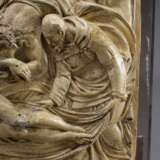 "Kreuzabnahme“ nach Guglielmo della Porta (ca. 1510-1577), großes Stucco Relief, 50x35,5cm (m.R. 54,5x40cm), div. kleine Defekte, ehem. Slg. Walter Vonficht/Allgäu - photo 6