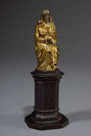 Skulptur „Muttergottes“, Metall vergoldet auf Eisenthron, um 1800, Sockel verso bez. "Andenken von Maria Zell", H. 13,9cm, berieben - фото 2