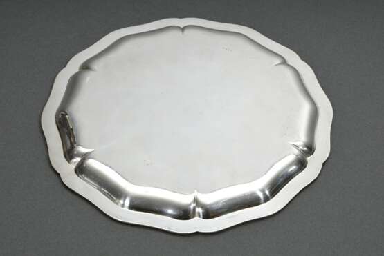 Rundes Chippendale Tablett, MZ: Jezler/ Basel, Silber 800, 407g, Ø 25cm, Gebrauchsspuren - Foto 2