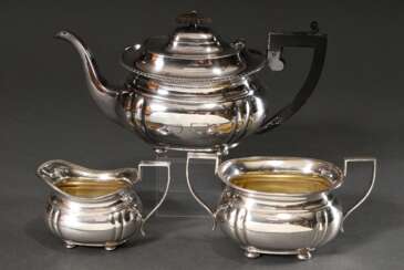 3 Teile versilbertes Teeset: Kanne (H. 16cm), Milchkännchen (H. 9cm), Zuckerschale (H. 10cm), Schottland Anfang 20.Jh.