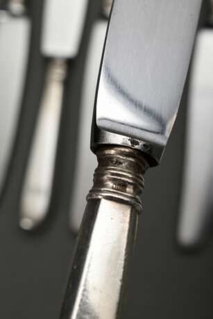 8 Kleine Messer mit verschiedenen Monogrammen und Silber Griff, L. 20cm, Druckstellen - Foto 4