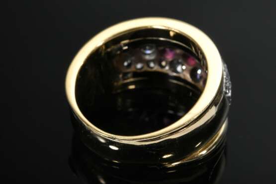 Breiter Gelbgold 750 Ring mit 3 Rubinen (zus. ca. 0.30ct) Brillanten und Achtkantdiamanten (zus. ca. 0.88ct/SI-P1/W-TCR), 12g, Gr.55 - Foto 3