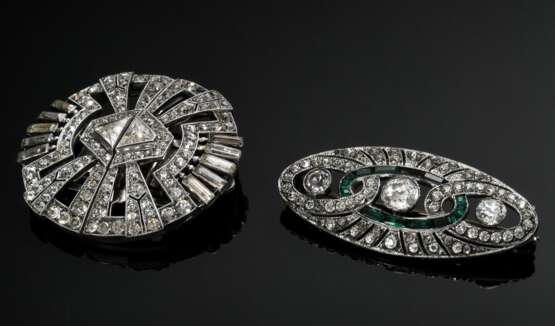 2 Teile Art Deco Silber 935 Modeschmuck von Knoll & Pregizer, Pforzheim: 1 Nadel in Schiffchenform (L. 4,5cm, 1 Stein fehlt) und 1 Doppel-Clip Brosche (Ø 3,8cm, auseinandernehmbar), jeweils sign. - photo 2