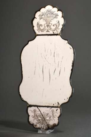Kleiner Spiegel mit geschliffenen Dekorationen in Bleifassung auf Holz montiert, 18.Jh., 47x21cm, Altersspuren, Defekte - Foto 1