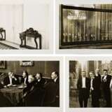 6 Salomon, Erich (1886-1944) "Sechs Momentaufnahmen" 1930-32/2001, in einer Mappe mit Leporello (Text Janos Frecot), Fotografien, Griffelkunst, 5x im Passepartout montiert, verso bez., je 24x30,5cm (m.PP. 33,5x39,5cm) - photo 1