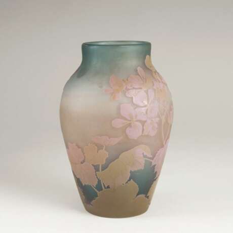 Vase mit Clematis - фото 2