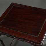 Zierlicher Blackwood Stand mit Bambus Trompe l'oeil Gestell und Blattschnitzereien in den Zwickeln, um 1900/1920, 32x28x22,5cm, restauriert - photo 4