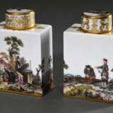 Paar Meissen Teedosen mit äußerst feiner polychrome Malerei "Bergmannsmotive" nach Bonaventura Gottlieb Häuer (1710-1782) und ornamentaler Goldstaffage, Ritznr.: 52868/286, Ausf.: 20.Jh., 10,5x7x4cm, 1x Gold am Deckel leicht berieben - Foto 2