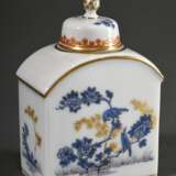 Kleine Meissen Teedose mit blauer Bemalung „Chinoiserie“ und Goldstaffage, 20. Jh., Ritznr.: 652/09855, Malernr.: 570110-60, 9,5x6x3,7cm - Foto 1