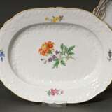 34 Teile Meissen Kaffeeservice „Deutsche Blume“, 20.Jh. bestehend aus: 5 Kuchentellern (Ø 18cm, 3x 2Schleifstr., min ber.), 4 Kaffeetassen/5UT (H. 6,5cm, 5x 2Schleifstr., min. ber.), 4 Kaffeetassen/UT (H. 5cm, 2x 2 Schleifstr.), 6 Teetassen /UT (H. 5,5cm - photo 10