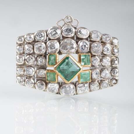 Antike Smaragd-Brosche mit Georgian Diamant-Besatz - фото 1