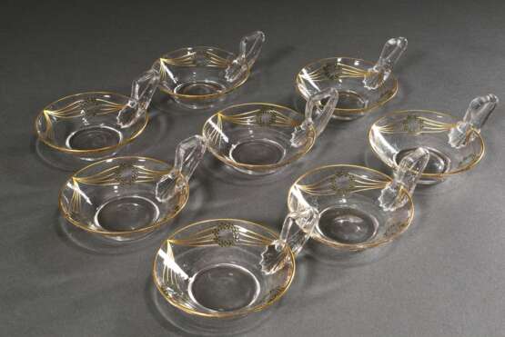 8 Jugendstil Glas Dessertschalen mit seitlichen Henkeln und zarter Bemalung "Blattkränze in Golddraperien", um 1900, H. 3cm, Ø 11cm, Gold leicht berieben, 1x best. - photo 1