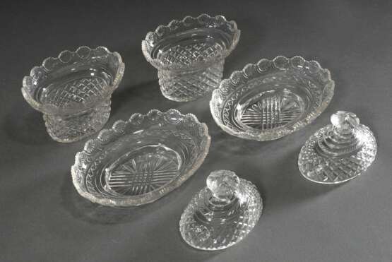 Paar Kristall Deckel-Bonbonnieren auf ovalen Tellern mit reichem Steinel-, Baccarat- und Olivenschliff, 19.Jh., 16x21x15cm - Foto 2
