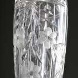 Paar hohe Kristallleuchter mit floralem Schliff, Hohlschaft und Fuß mit Sternschliff, um 1920/1930, H. 30,5cm, 1x mit Riss - photo 3
