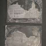 2 Diverse Kainer, Wenzel (tätig 1850-1865 in Hbg.) Zinn-Abgüsse v. geschliffenen Glasplatten: "Schauspielhaus Berlin" und "Theater Wiesbaden", 9x7cm, Provenienz: aus der Familiennachfolge von W. Kainer - photo 1