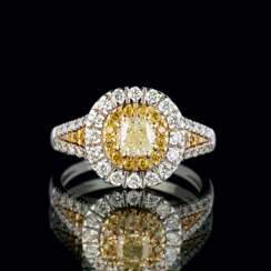 Fancy-Diamant-Ring.