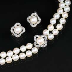 Juwelier Wilm. Hochwertiges Perlen-Diamant-Set mit Collier und Ohrringen.