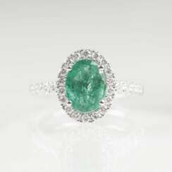 Klassischer Smaragd-Brillant-Ring