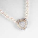 Perlenkette mit herzförmiger Brillant-Schließe - фото 1