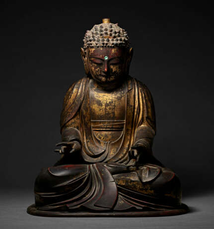 A GILT WOOD SCULPTURE OF A SEATED BUDDHA - Foto 2