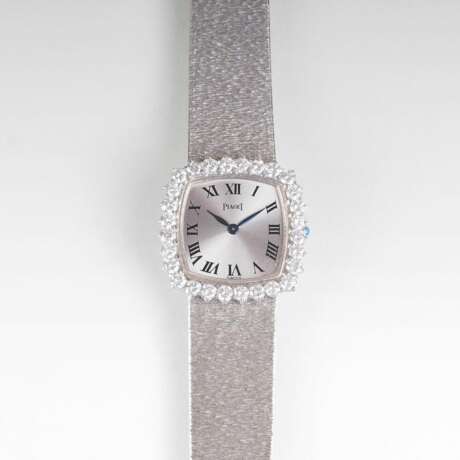 Vintage Damen-Armbanduhr mit hochwertigem Brillant-Besatz - фото 1
