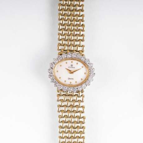 Damen-Armbanduhr von Cyma mit Brillanten - фото 1