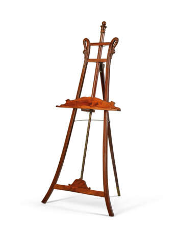 A FRENCH MAHOGANY PICTURE EASEL - фото 1