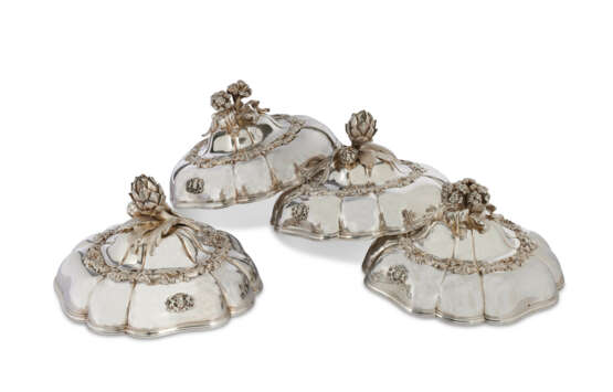 A SET OF FOUR FRENCH SILVER DISH COVERS - photo 1