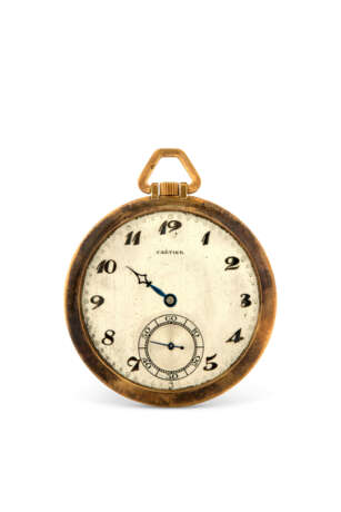 A GOLD POCKET WATCH - фото 1