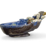 A FRENCH POST-PALISSY EARTHENWARE GONDOLA CUP - фото 2