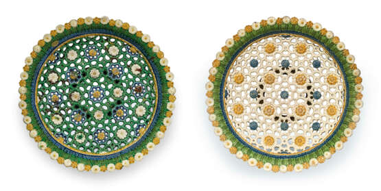 TWO FRENCH POST-PALISSY EARTHENWARE PIERCED FOOTED DISHES - photo 1