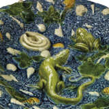 A FRENCH SCHOOL OF PALISSY EARTHENWARE OVAL DISH - photo 2