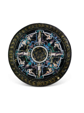A CIRCULAR LIMOGES ENAMEL CHARGER DEPICTING THE PUNISHMENT OF NIOBE BY DIANA AND APOLLO - фото 2