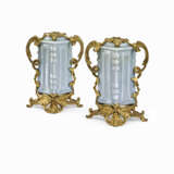 A PAIR OF LOUIS XV ORMOLU AND CHINESE `CLAIR DE LUNE` CELADON PORCELAIN VASES - фото 1