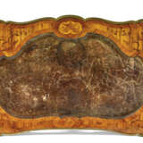 A LOUIS XV ORMOLU-MOUNTED SATINWOOD, TULIPWOOD AND KINGWOOD BOIS DE BOUT MARQUETRY WRITING TABLE - Foto 6