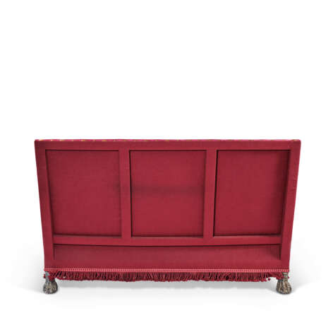 A FRENCH SILVER AND BEECHWOOD THREE-SEAT SOFA - Foto 3