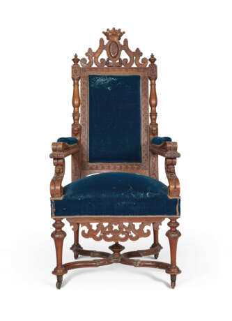 A NAPOLEON III WALNUT ARMCHAIR - Foto 1