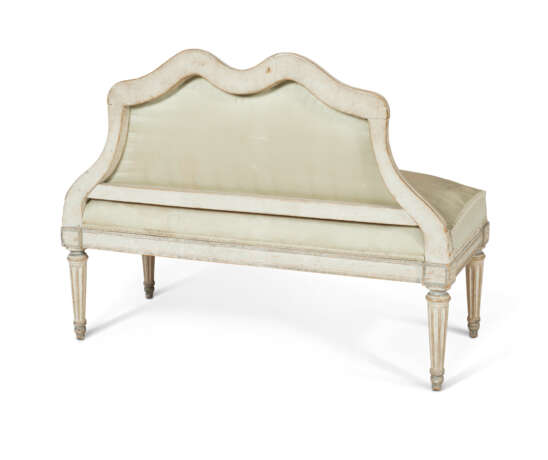 A LOUIS XVI SMALL GREEN AND WHITE-PAINTED BANQUETTE - photo 3