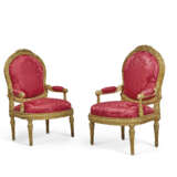 A PAIR OF FRENCH GILTWOOD FAUTEUILS - Foto 4