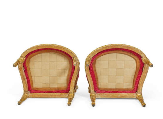 A PAIR OF FRENCH GILTWOOD FAUTEUILS - photo 11