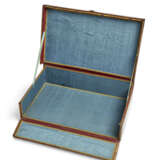 A LOUIS XV BRASS-MOUNTED GILT-TOOLED RED LEATHER COFFRET - фото 8