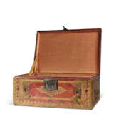 A FRENCH BRASS-MOUNTED GILT-TOOLED RED LEATHER COFFRET - photo 3